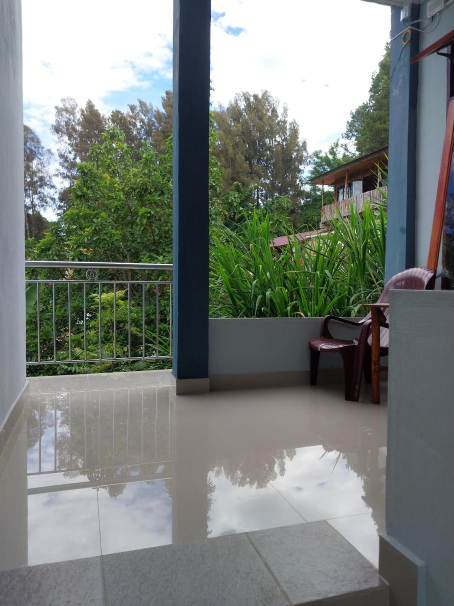 Maruba Inn Tuk Tuk Exteriér fotografie