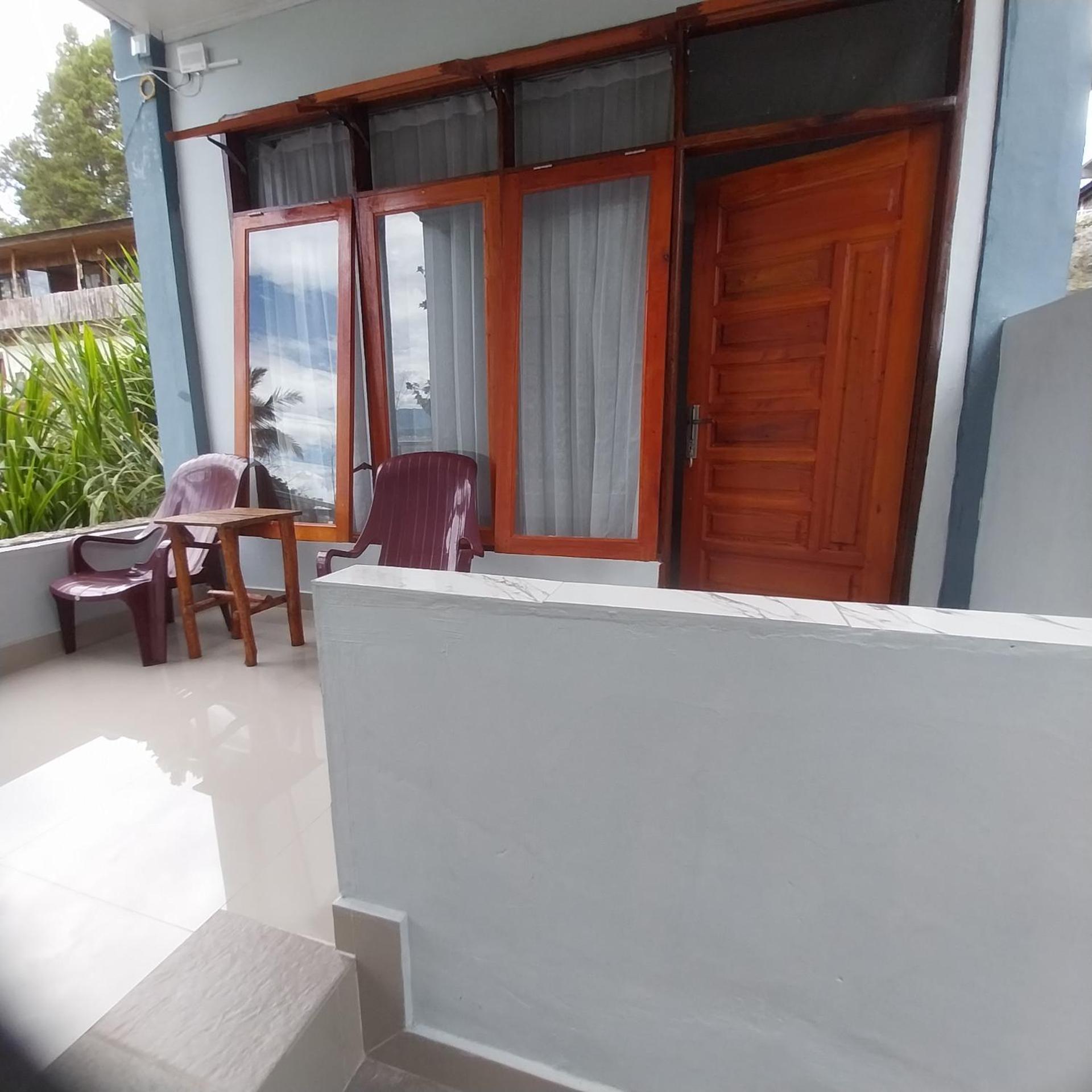 Maruba Inn Tuk Tuk Exteriér fotografie